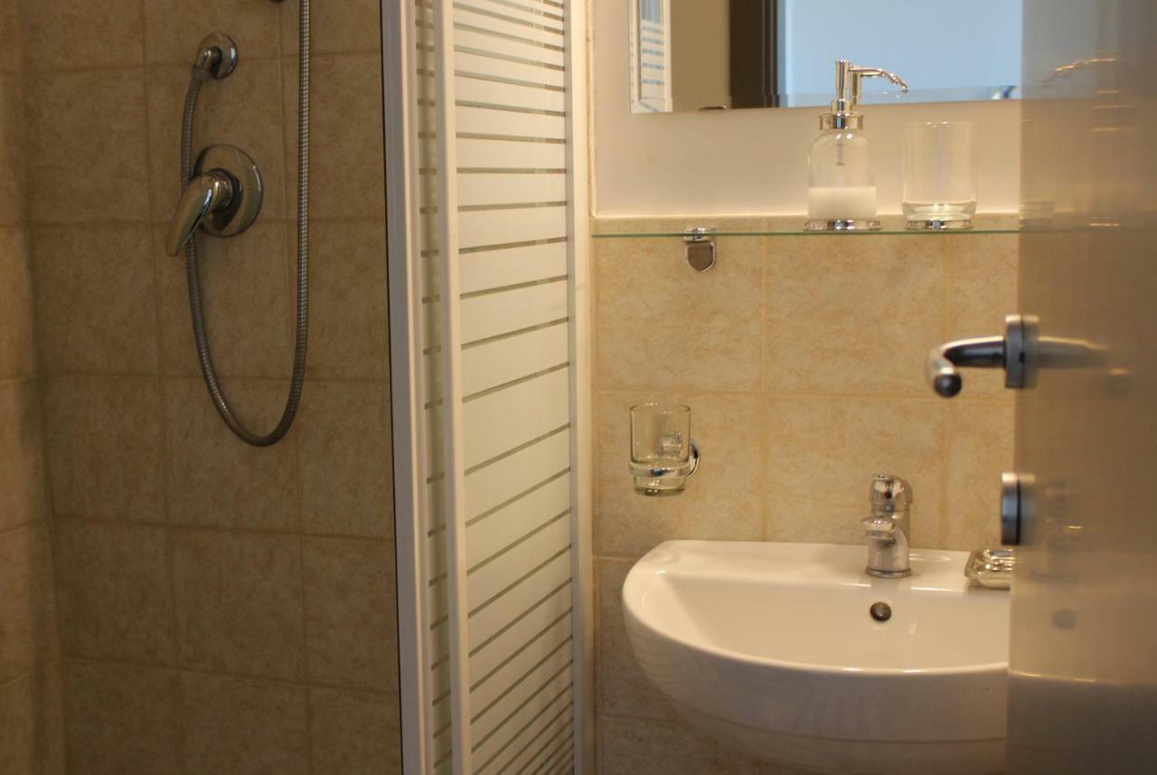 Sulmare Alba Adriatica Bed & Breakfast Ngoại thất bức ảnh